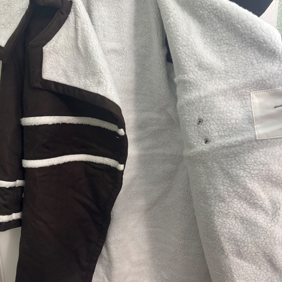 Coat from the movie The Holiday - Picture 5 of 9